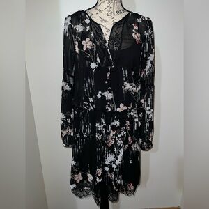 White House Black Market Black Floral Lace Hem Dress/Long Sleeve/Size 10
